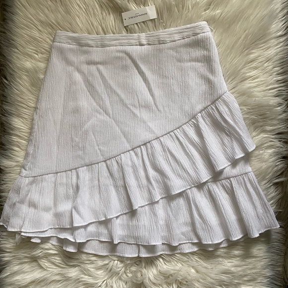 Banana Republic Dresses & Skirts - *HP!* Banana Republic ruffle mini skirt